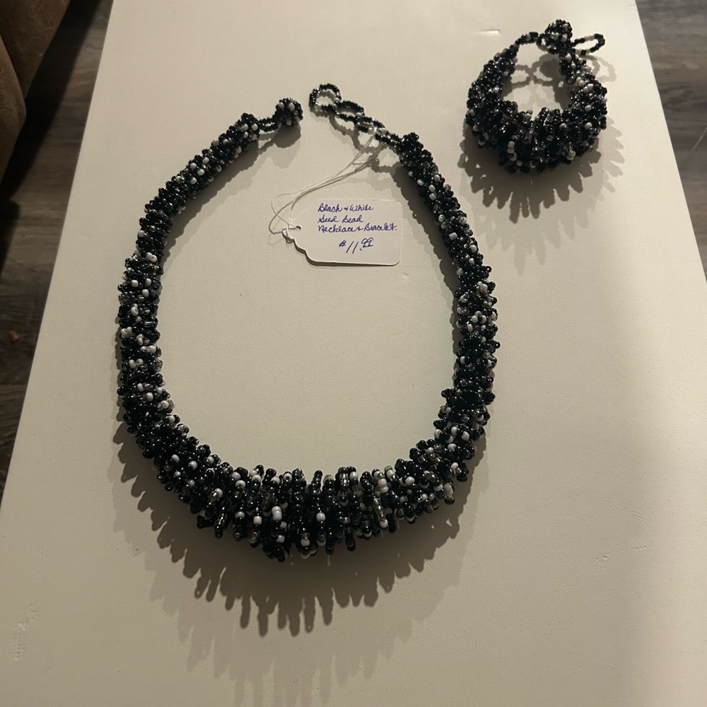 Elegant Black and White Beaded Necklace and Bracelet Set